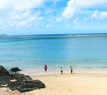 希望ヶ丘入り口の天然ビーチ